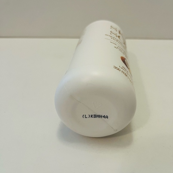 Avon Skin So Soft Lot of 2 Supreme Nourishment Lotion & Radiant Moisture Shower - Picture 8 of 12